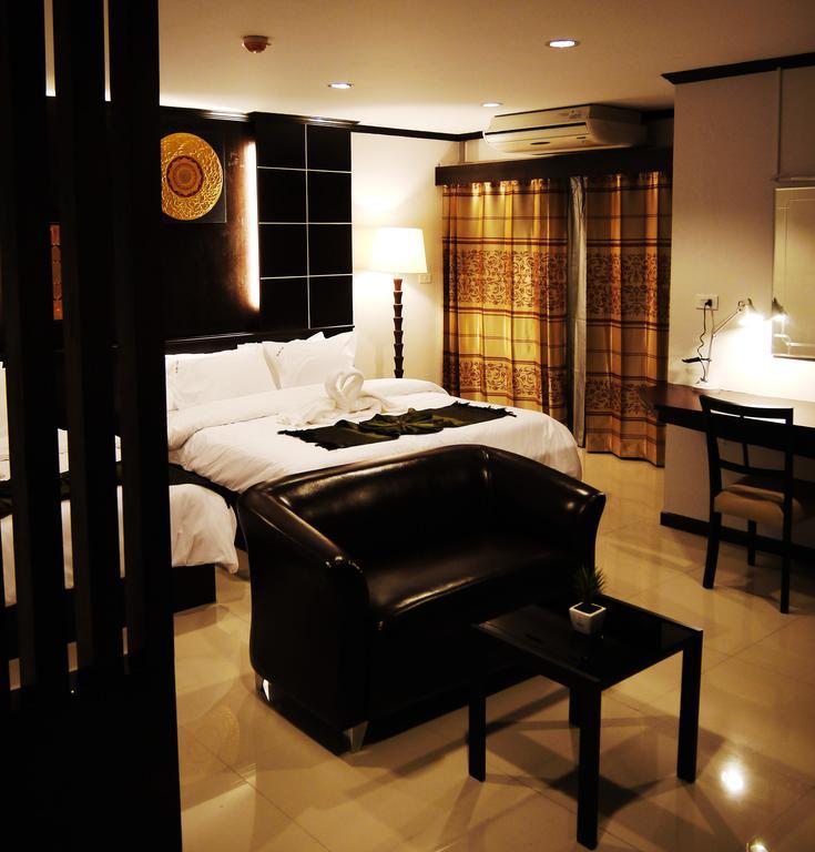 The Next Grand Hotel Khon Kaen Bagian luar foto
