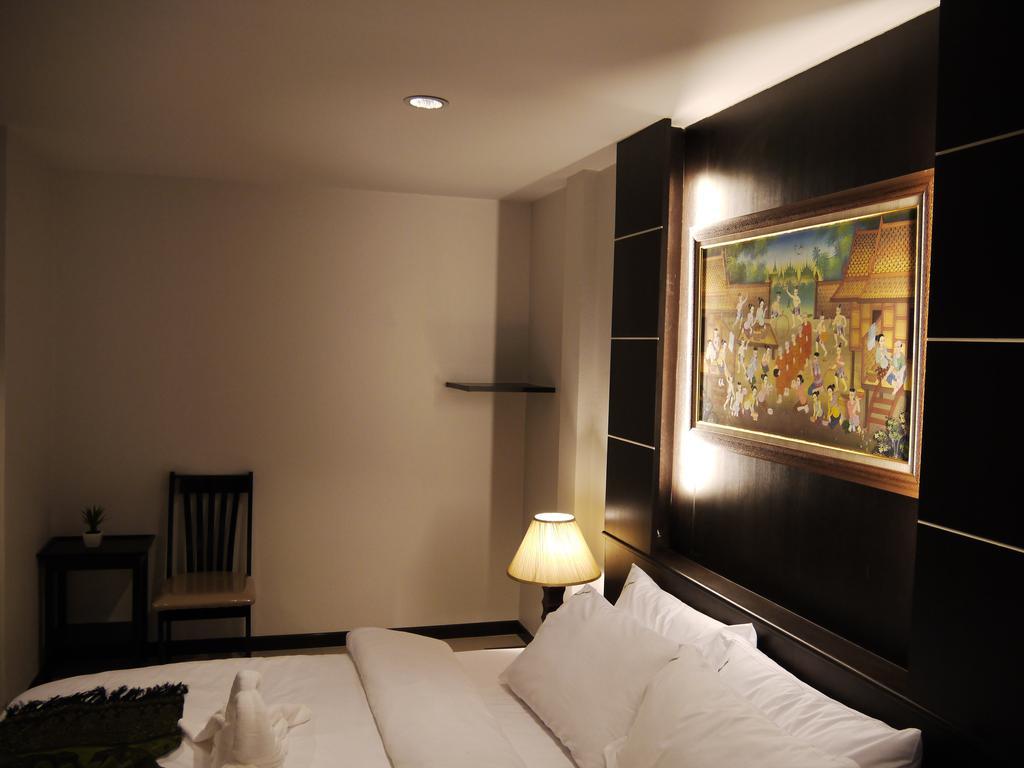 The Next Grand Hotel Khon Kaen Bagian luar foto