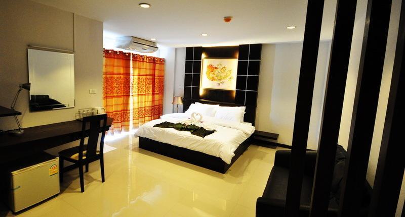 The Next Grand Hotel Khon Kaen Bagian luar foto